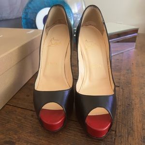 Authentic Christian Louboutin Very Prive | Size 39
